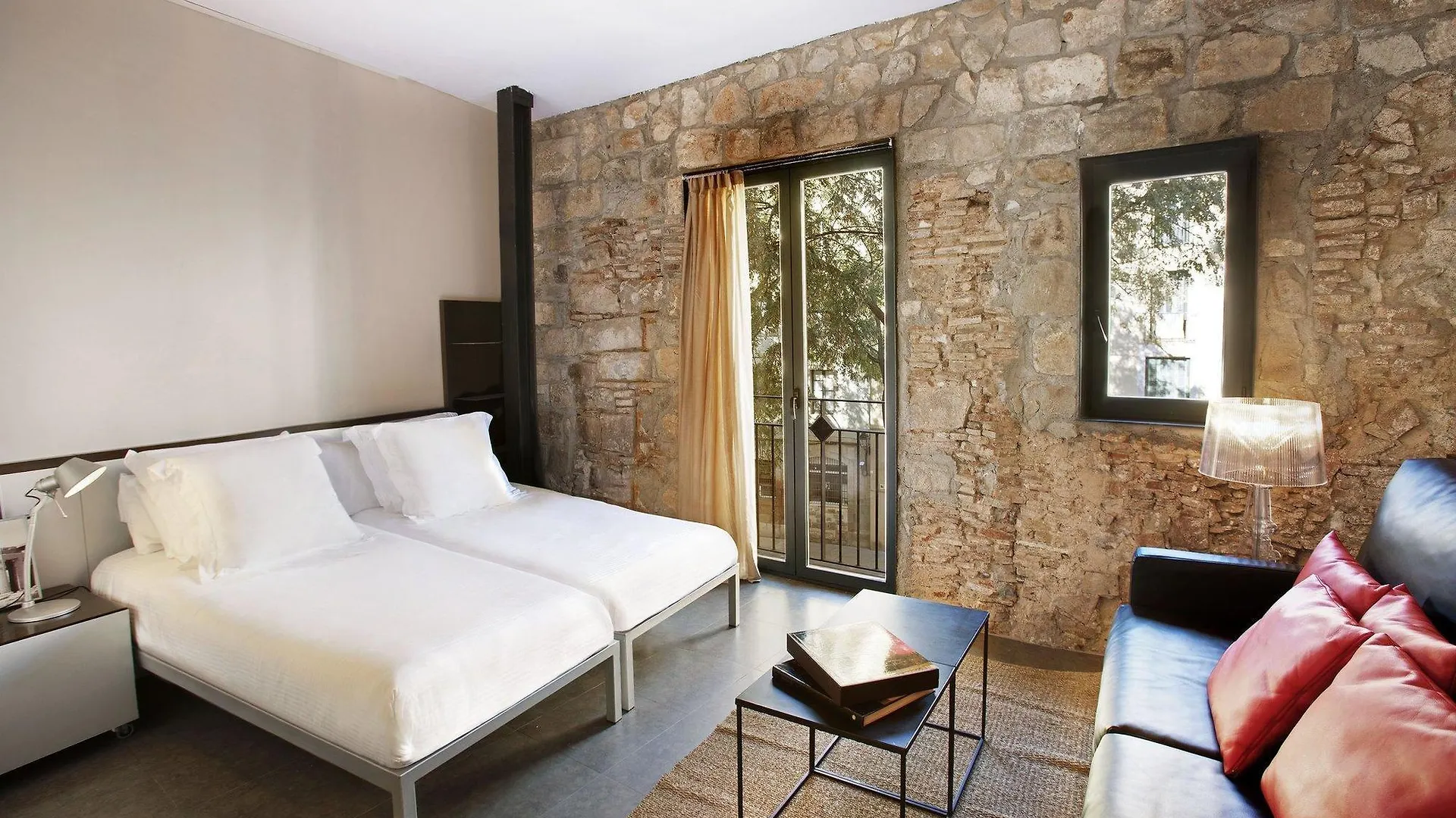 Aparthotel Allada 3* Barselona
